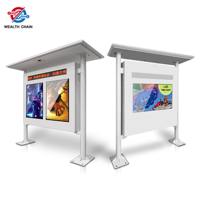 kiosque numérique extérieur 55&quot; de signage de parc de bord de la route du réseau 4G par 3 écrans pour l'affichage de l'information